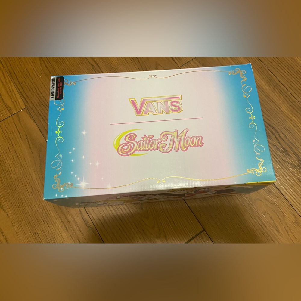 Women’s Sailor Moon Vans